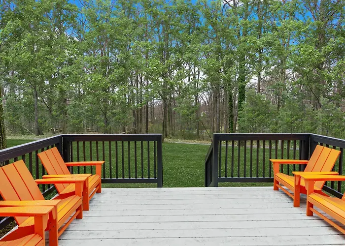 Modern Harpers Ferry Cabin W Hot Tub Deck Wifi