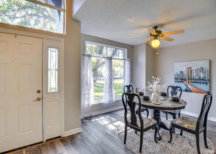 7 Mi To Beach: Pet-Friendly Home In Port Orange!
