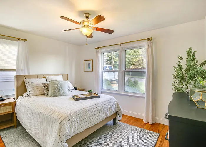 St Louis Home < 1 Mi To Forest Park!
