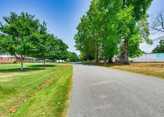 Florence Family Home W/ Dog-Friendly Yard