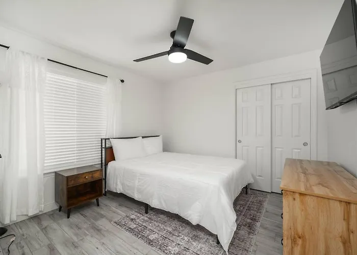 Simple Home For Work Or Travel