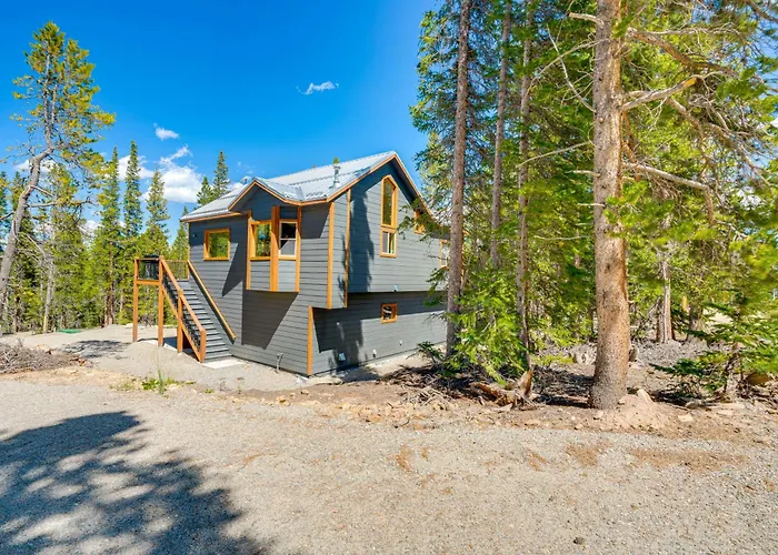24-0082 Fairplay Cabin: Hike, Fish, Ski!
