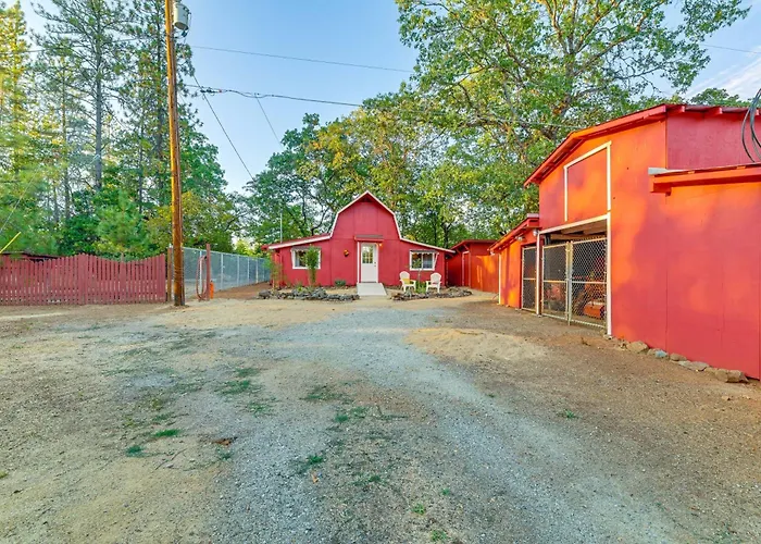 Grants Pass Cottage ~ 8 Mi To Rogue River!