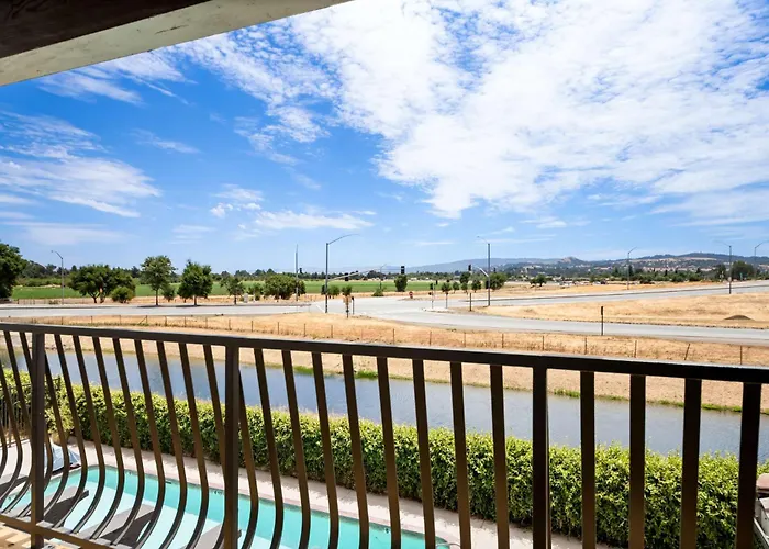 Hampton Inn Morgan Hill