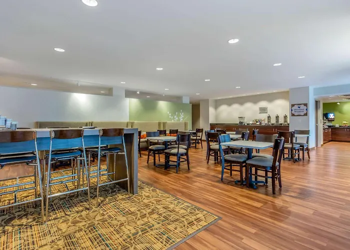 Mainstay Suites St Louis Airport