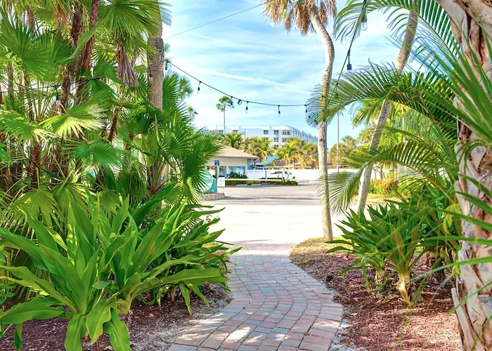 Newly Remodeled 8-Steps To Sand Path Of Beach! Unit A