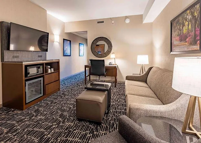 Drury Plaza Hotel Savannah Pooler