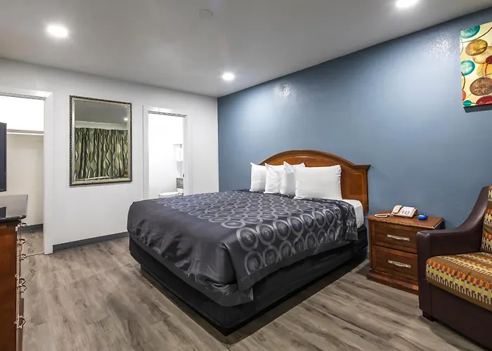 Hitching Post Studios Inn