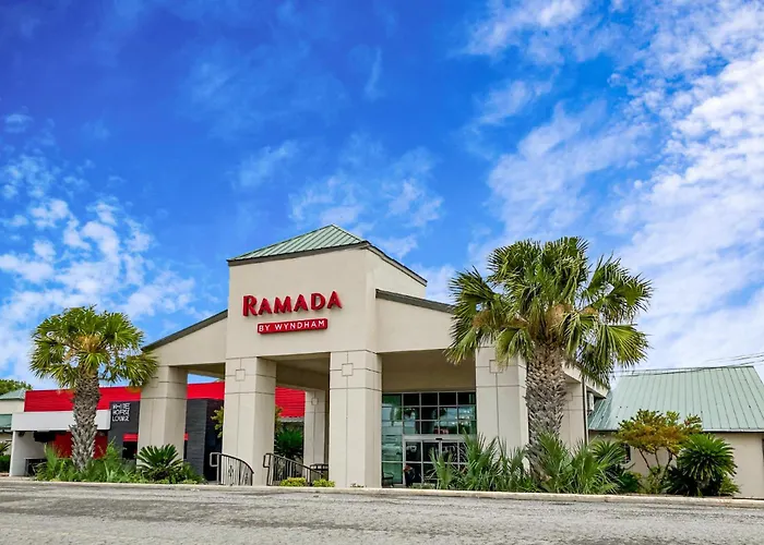 Ramada By Wyndham Del Rio
