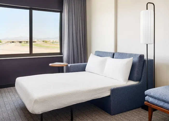 Courtyard By Marriott Phoenix Mesa Gateway Airport