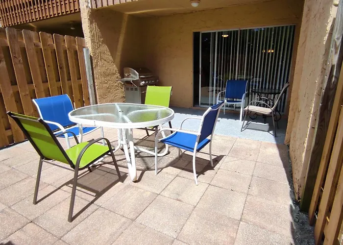 2Br/2Ba Condo Sienna Park