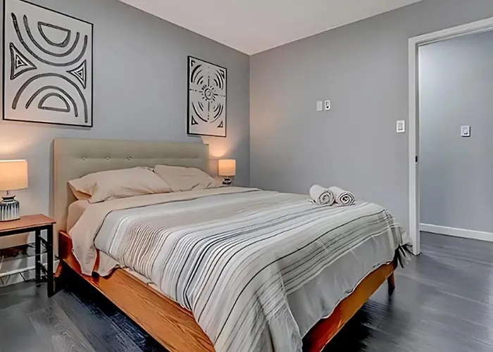 Peaceful Pocono Home With Hot Tub, Gym, & Office