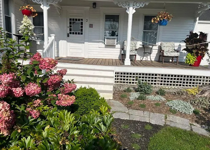 Discover Downeast Maine-Classic Comfortable Apt 2