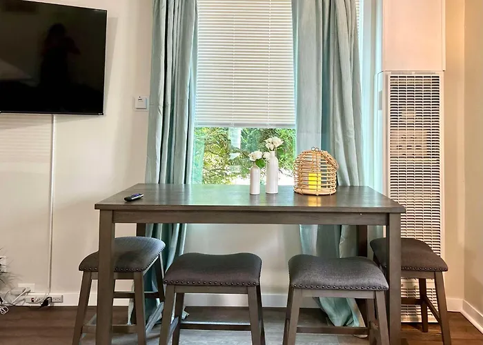 Dt Stylish & Newly Renovated Home 2Br Sea Tac 6 Miles With Ac