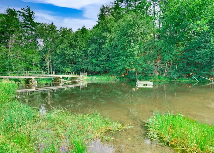 Hawley Home W/ Deck & Mtn Views: Swim, Ski & More!