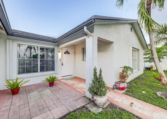Boca Raton Home: Outdoor Kitchen, By Golf Courses