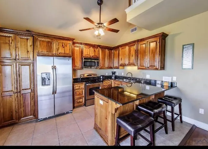 Grand Isle Detached Condo Unit F 3 Bedrooms 1 Bath Easy Beach Access Pet Ok