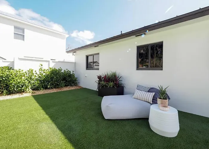 New Luxury Mellow Marlin W Pool Jupiter Fl