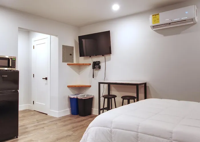 Vermont Suites