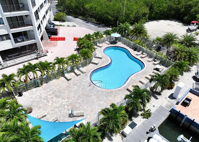 Villa Valbuena Aqua Vista Key Largo Marina Pickleball Remodeled 2025