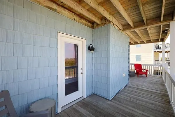 Blue Dolphin Seaview
