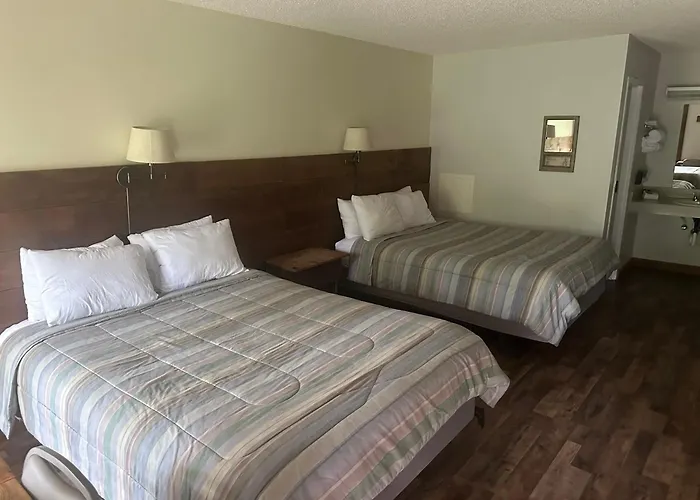 Skyline Lodge