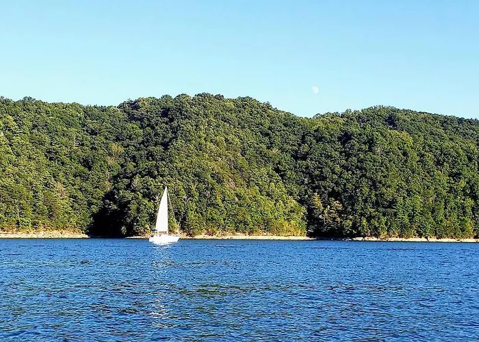Apple Hill Bungalow, Family And Pet Friendly!