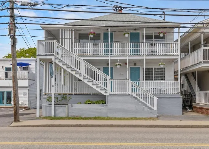 Spacious Family Suite Steps To The Beach