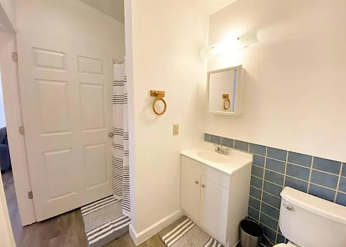 Cozy Studio Close To Ferry