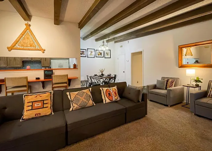 Casita Escondida
