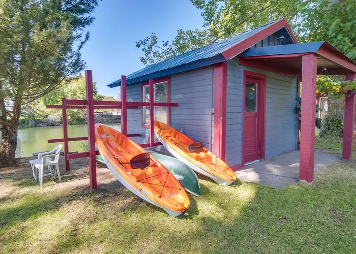 'Crater Lake' Williamson River Resort Cabin 1