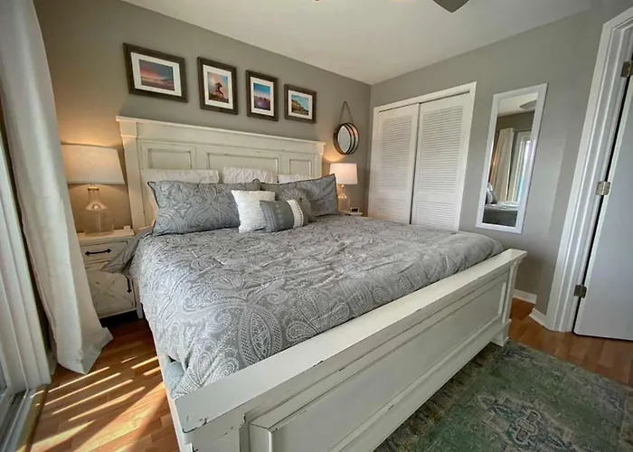 Wright By The Pier By Sea Scape Properties