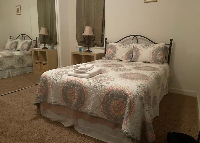 Comfort And Style Queen Bedroom