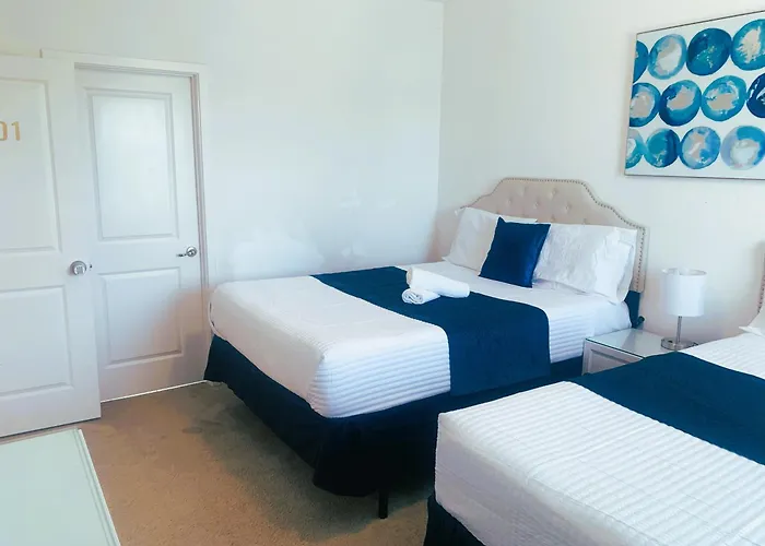 Magic Kingdom Villa - Private Master Bedrooms