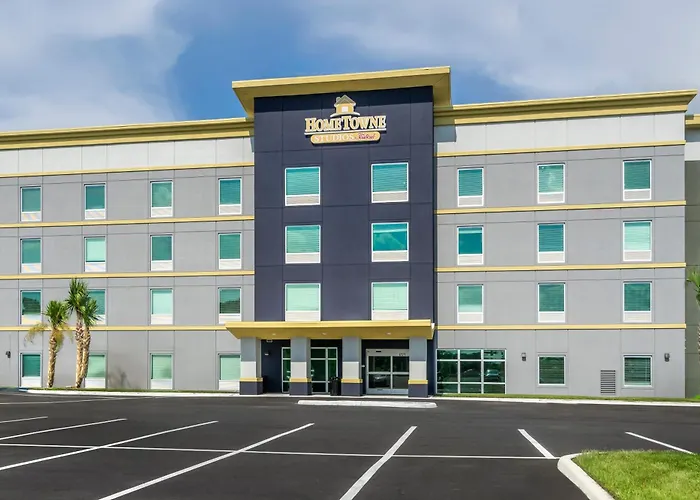Hometowne Studios By Red Roof Tampa - Airport