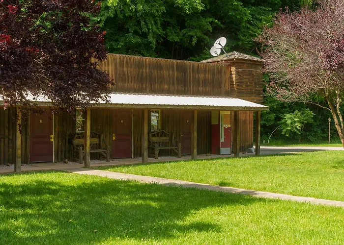 Seneca Pines Lodge