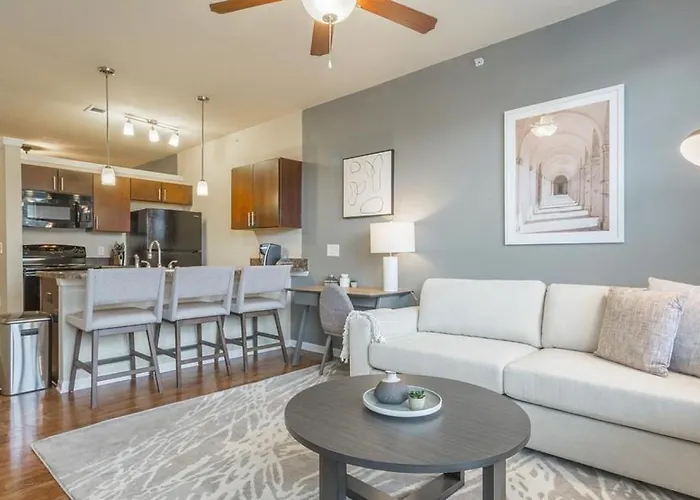 Landing Modern Apartment With Amazing Amenities