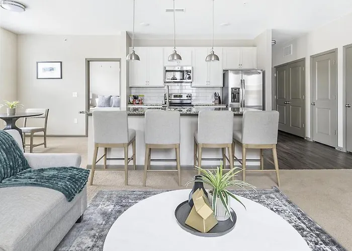 Landing Modern Apartment With Amazing Amenities