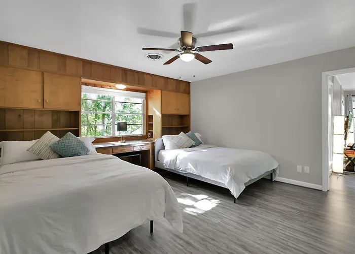 Piney Woods I Ping Pong I By Shsu I Tv I Sleeps 11