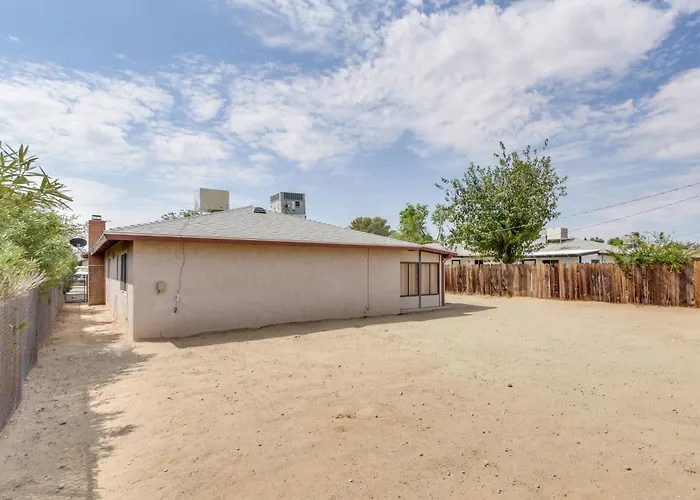 Pet-Friendly Ridgecrest Home Near Ohv Trails!