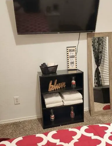 Comfortable Queen Bedroom With Workspace