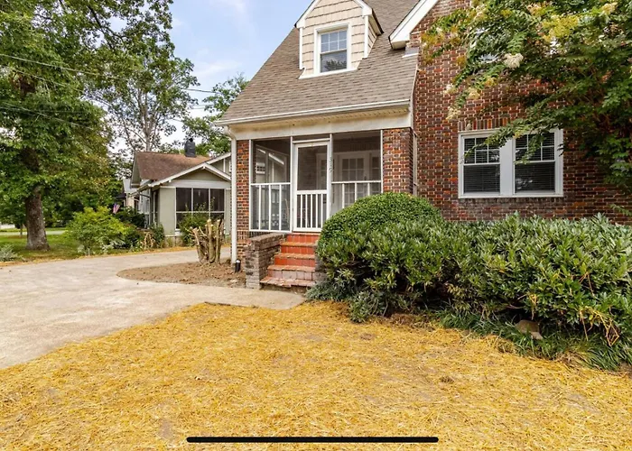 Historic Home, Modern Amenities- 15 Minutes To Downtown Chattanooga- Perfect For Families