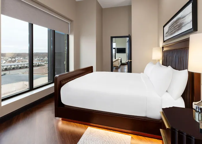 Legacy Hotel, Trademark Collection By Wyndham