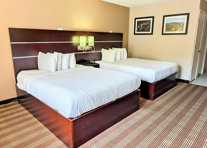 Pocono Inn & Banquet - Stroudsburg