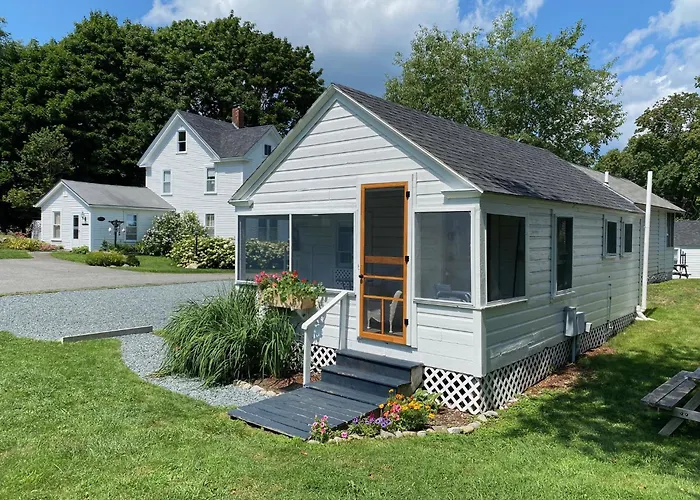 Bar Harbor Cottages & Suites