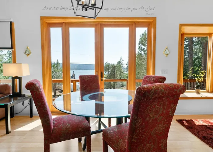 Amazing Grace - Fireplace, Jet Tub, Deck, Lake View