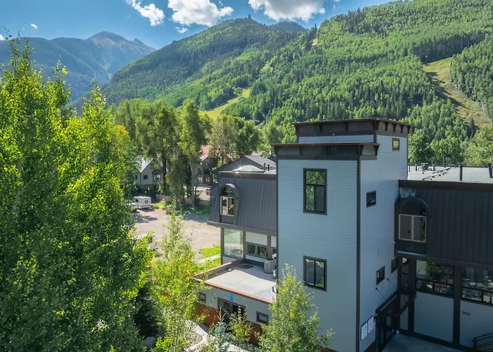 Village Hideaway - Telluride Convenience!
