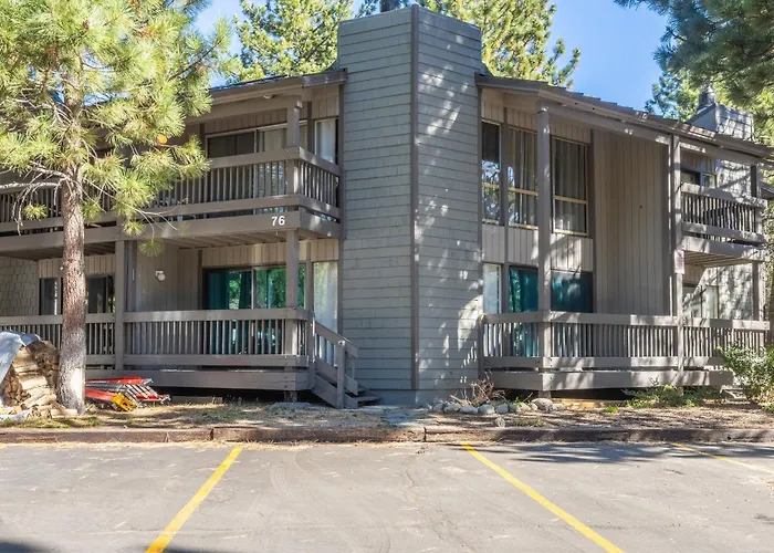 Sierra Park Villas #76, Updated 1 Bedroom + 2 Lofts, 2 Bath, Sleeps 6!