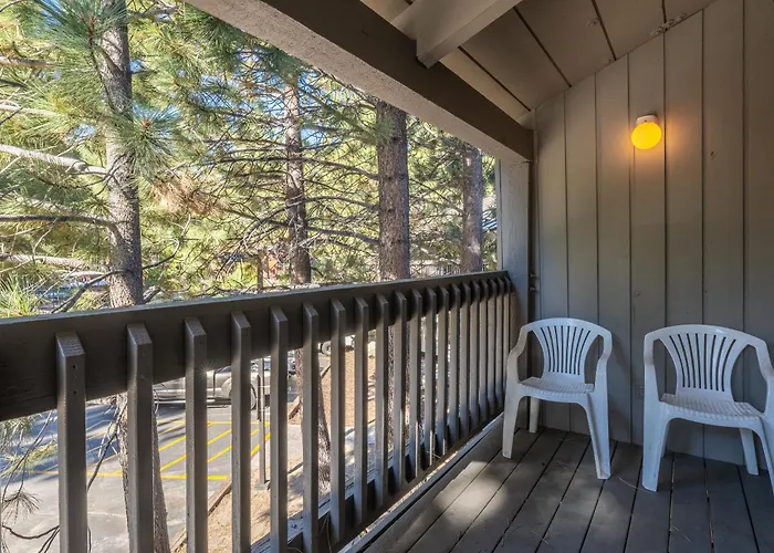 Sierra Park Villas #76, Updated 1 Bedroom + 2 Lofts, 2 Bath, Sleeps 6!