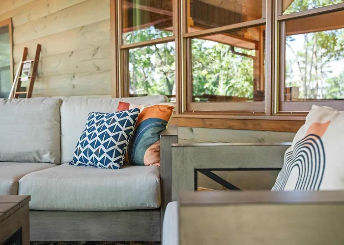 Beaumont - Lux Mountain View Cabin With Hot Tub